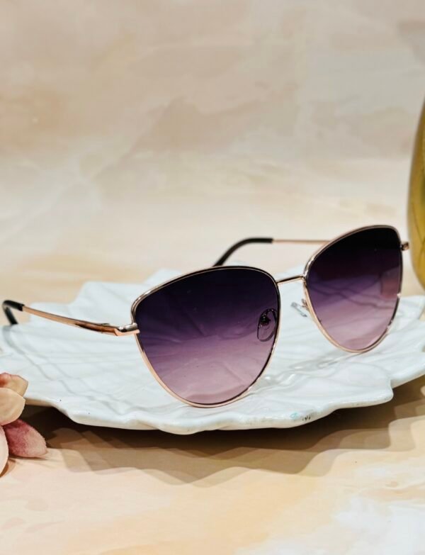Purple-pink lens, light weight, cateye sunglasses