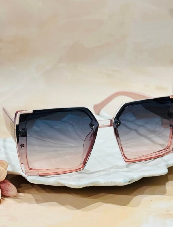 Square, gradient pink-black, chic, big sunglasses