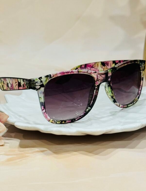 Floral black frame, classic, wayfarer sunglass