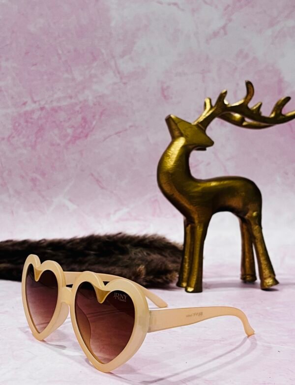 Heart-shaped, brown frame, light weight sunglasses