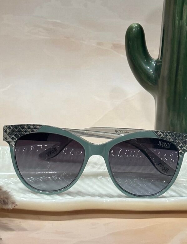 Gradient green, side detailing, light weight, cateye sunglasses