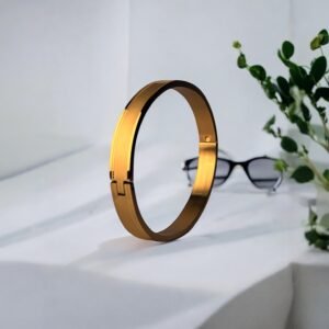 Vivid mosaic gold band