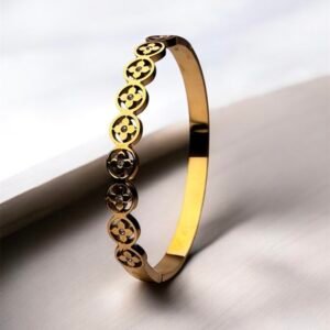 Linked luxury bracelet