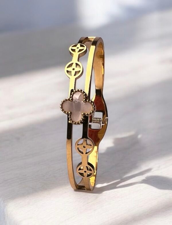 Hazel's shadow bracelet