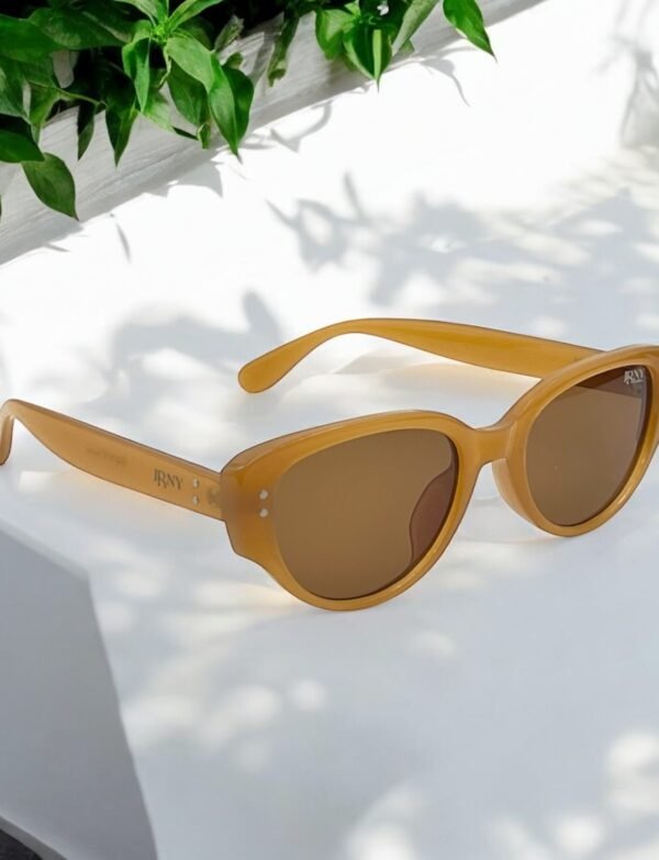 Brown, chique, funky sunglasses